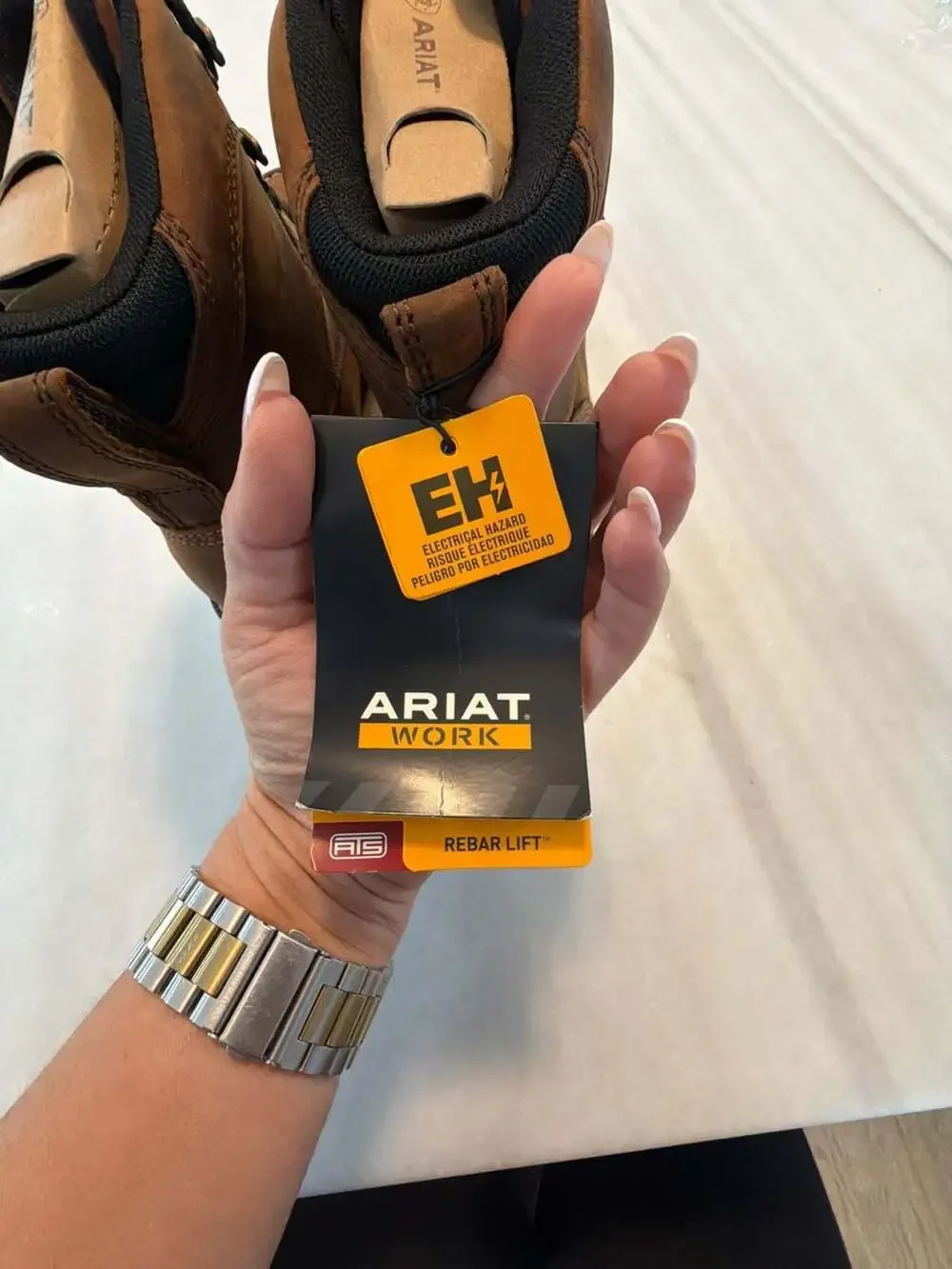 Ariat rebar lift